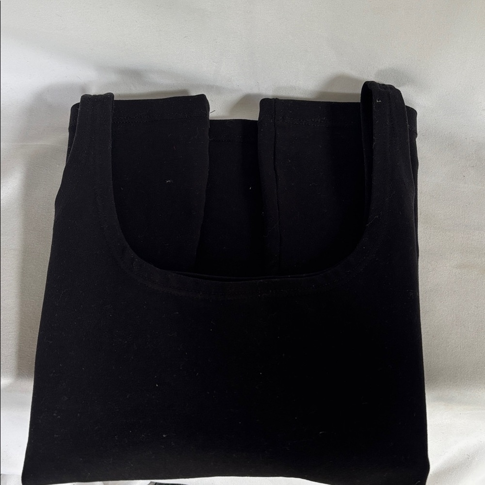 SLIGHTLY WORN WOMEN CLASSIC BLACK SCOOP NECK TANK TOP- SIZE BRAZIL GRANDE (LARGE - Picture 3 of 5